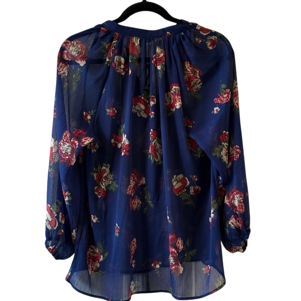 Lucky Brand Blue Chiffon Red Rose Floral Peasant V Neck Boho Blouse Size XS - Picture 9 of 11